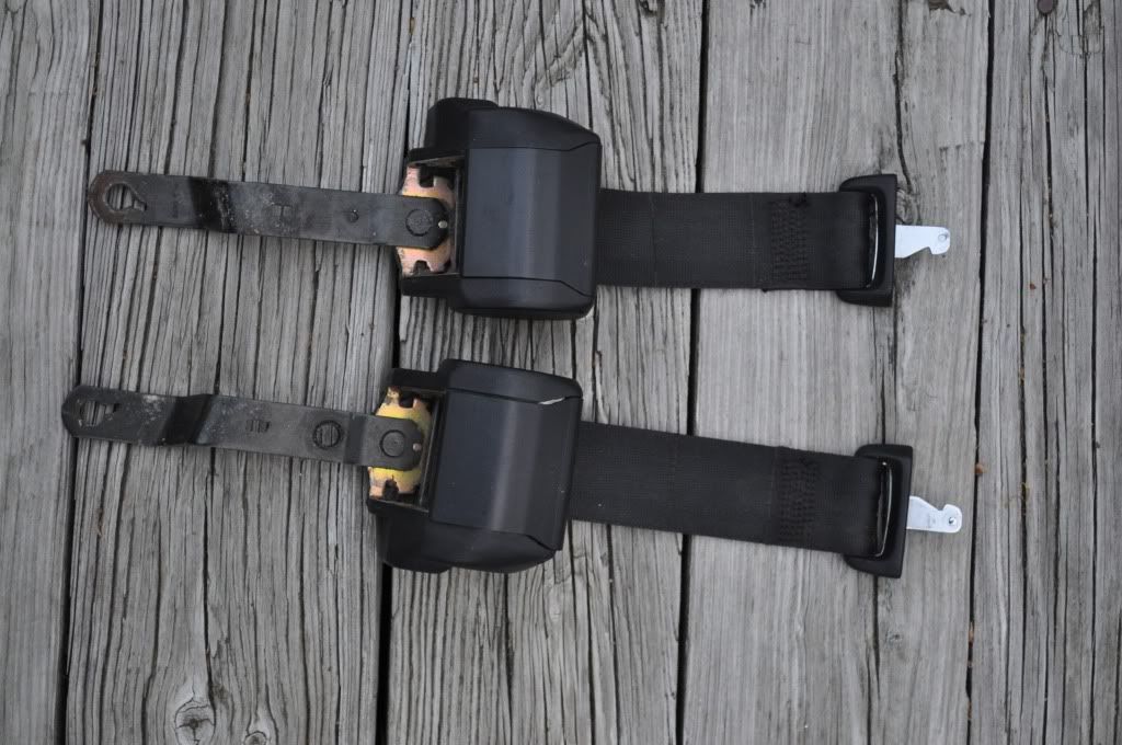 FS Passive restraint shoulder belts from late model GLI (from Recaro